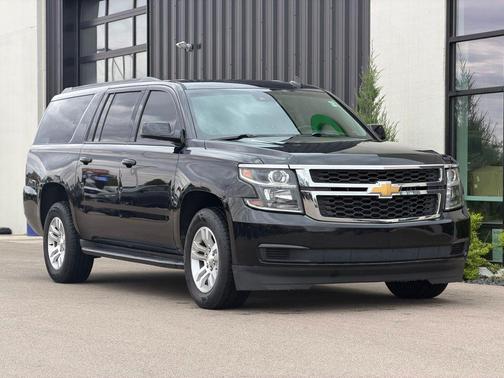 Black 2018 Chevrolet Suburban LT
