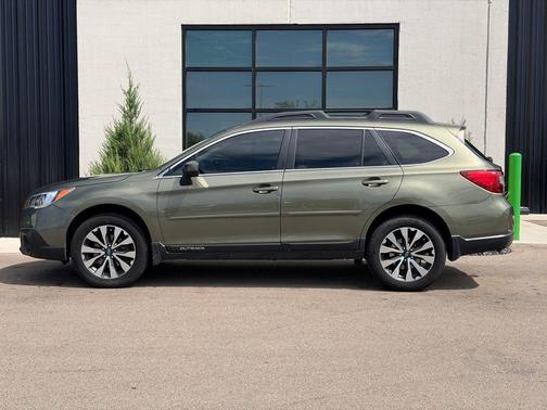 Wilderness Green Metallic 2015 Subaru Outback 2.5i Limited