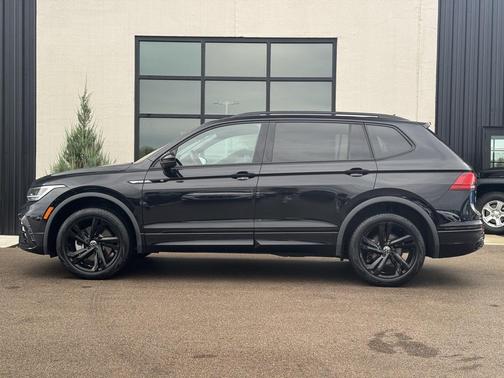 2024 Volkswagen Tiguan 2.0T SE R-Line Black 4MOTION