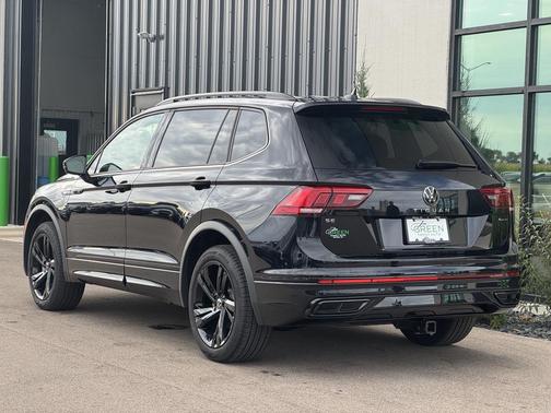 2024 Volkswagen Tiguan 2.0T SE R-Line Black 4MOTION