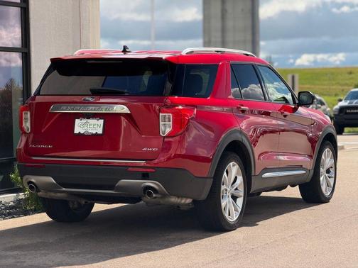 Rapid Red Metallic Tinted Clearcoat 2023 Ford Explorer Platinum