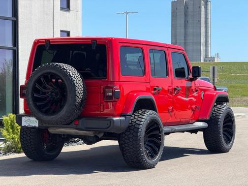 Firecracker Red Clearcoat 2021 Jeep Wrangler Unlimited Sahara