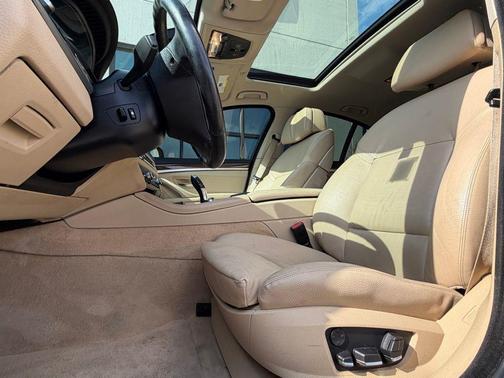 Alpine White 2011 BMW 535 xDrive
