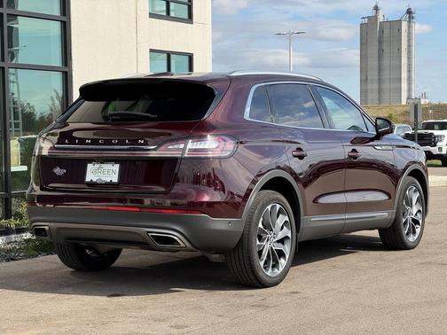2022 Lincoln Nautilus Reserve