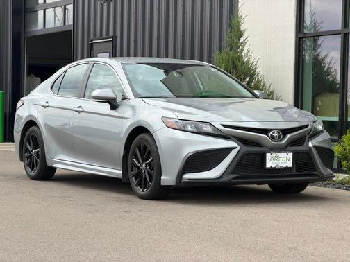 Gray 2024 Toyota Camry SE