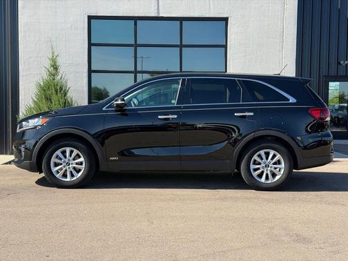 Ebony Black 2020 Kia Sorento LX