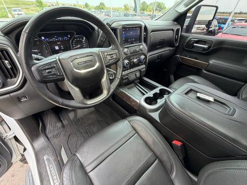 White 2022 GMC Sierra 3500 Denali