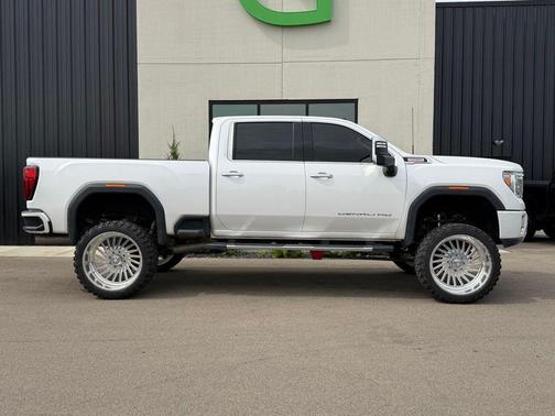 White 2022 GMC Sierra 3500 Denali