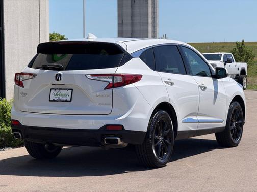 Platinum White 2022 Acura RDX Base