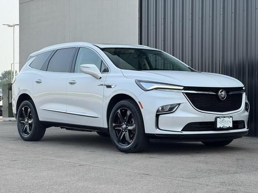 2023 Buick Enclave Essence AWD