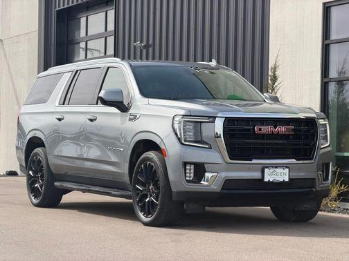 2023 GMC Yukon XL SLE