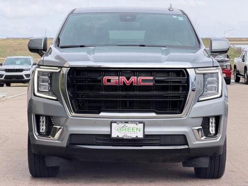 2023 GMC Yukon XL SLE