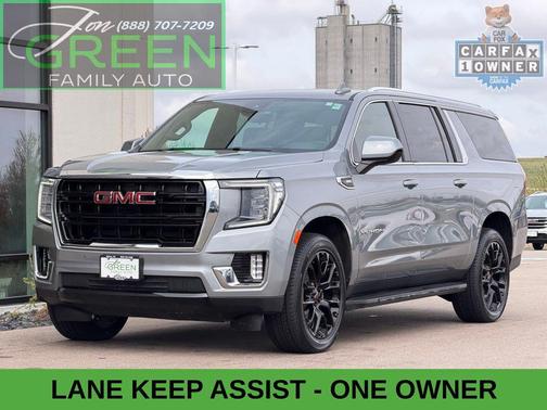 2023 GMC Yukon XL SLE