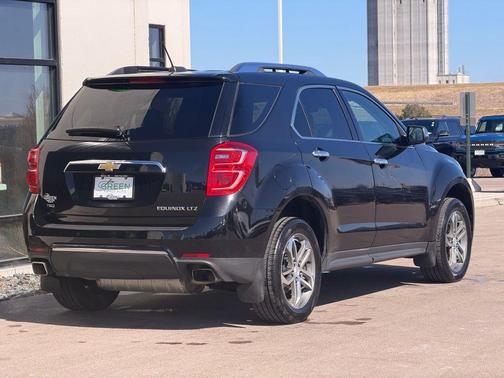 Mosaic Black Metallic 2016 Chevrolet Equinox LTZ