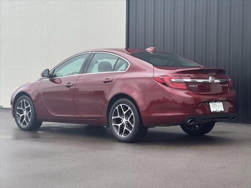 2017 Buick Regal Turbo Sport Touring