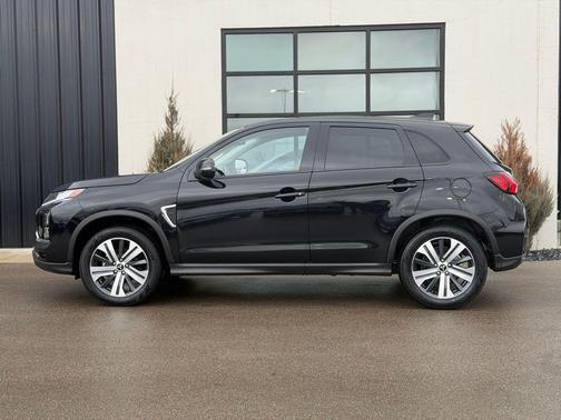 2025 Mitsubishi Outlander Sport SE