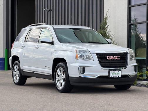 White Frost Tricoat 2016 GMC Terrain SLE-2
