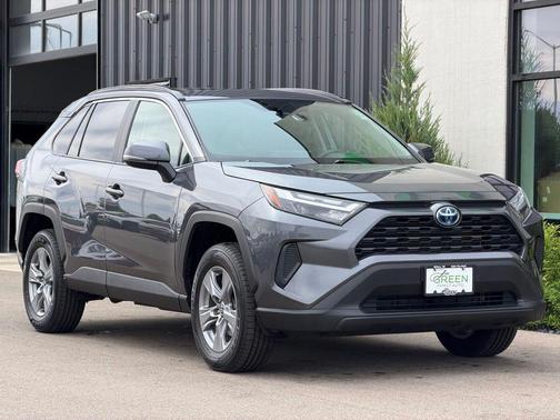 Magnetic Gray Metallic 2022 Toyota RAV4 Hybrid XLE