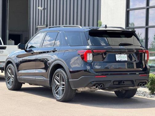 Agate Black Metallic 2025 Ford Explorer ST