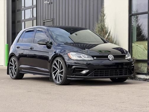 2018 Volkswagen Golf R 2.0T Manual