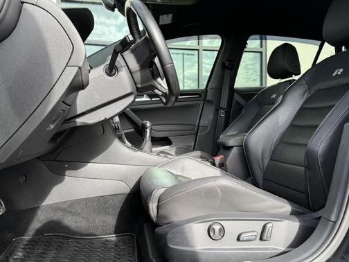 2018 Volkswagen Golf R 2.0T Manual