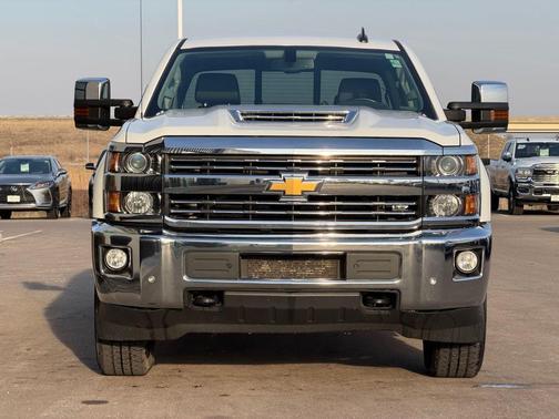 Summit White 2019 Chevrolet Silverado 3500 LTZ