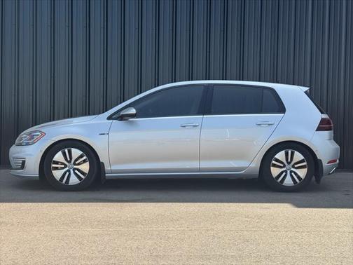 2019 Volkswagen e-Golf SEL Premium