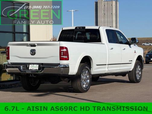 2022 RAM 3500 Limited Crew Cab 4x4 8' Box