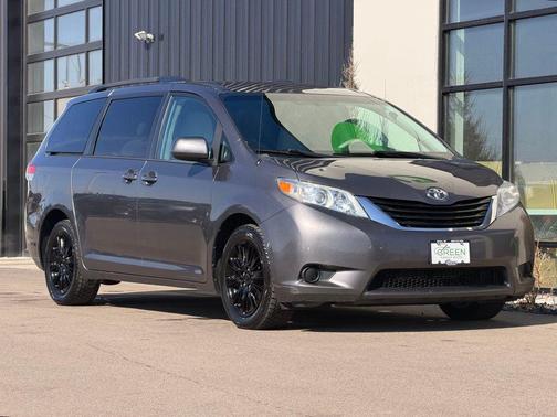 2012 Toyota Sienna LE