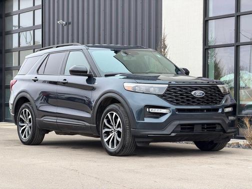 2024 Ford Explorer ST-Line