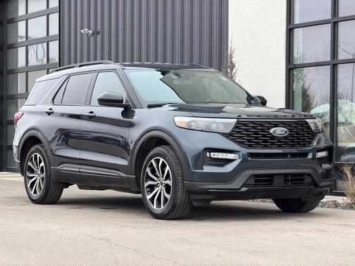 2024 Ford Explorer ST-Line