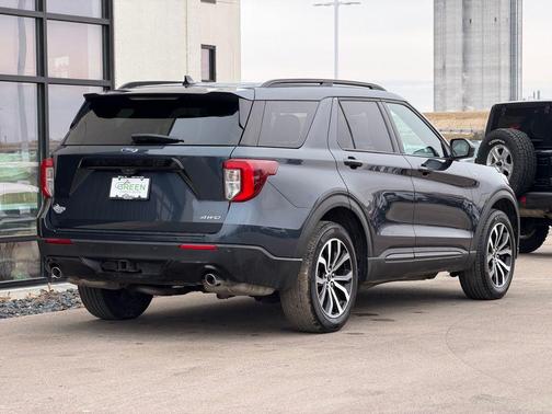 2024 Ford Explorer ST-Line