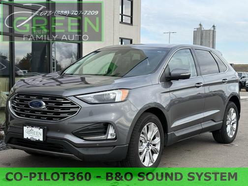 2022 Ford Edge Titanium
