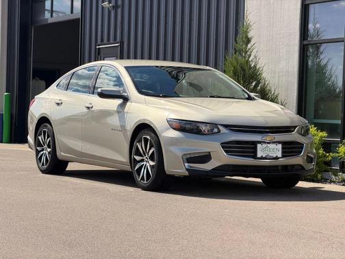 Champagne Silver Metallic 2016 Chevrolet Malibu 1LT