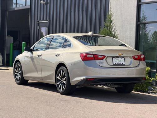 Champagne Silver Metallic 2016 Chevrolet Malibu 1LT