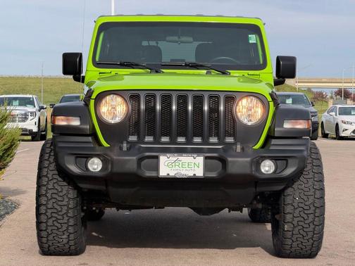 Limited Edition Gecko Clear Coat 2021 Jeep Wrangler Sport S