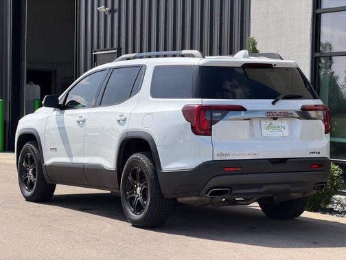 White Frost Tricoat 2020 GMC Acadia AWD AT4