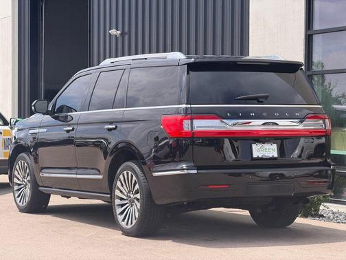 Black Metallic 2019 Lincoln Navigator Reserve