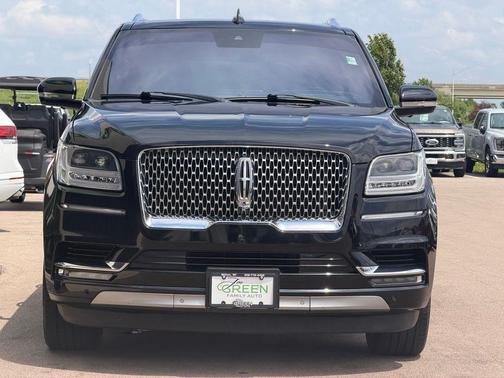 Black Metallic 2019 Lincoln Navigator Reserve