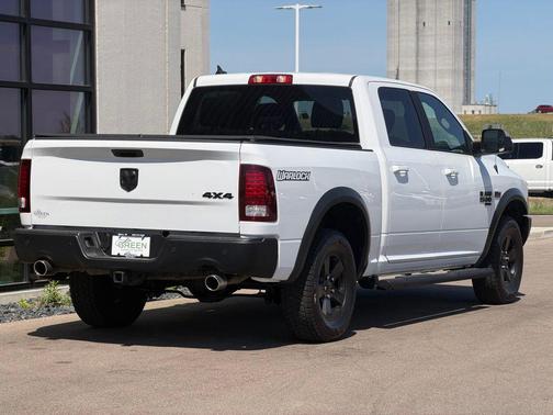 Bright White Clearcoat 2021 RAM 1500 Classic SLT