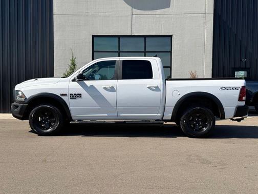 Bright White Clearcoat 2021 RAM 1500 Classic SLT