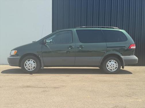 2002 Toyota Sienna XLE