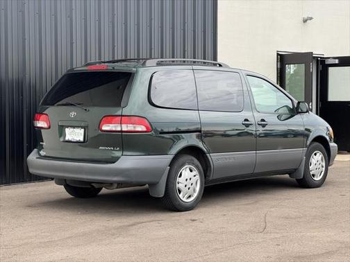 2002 Toyota Sienna XLE