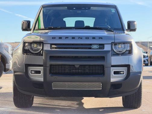 2021 Land Rover Defender 110 SE