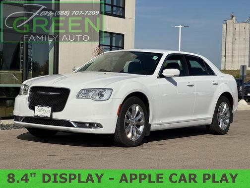 2021 Chrysler 300 Touring