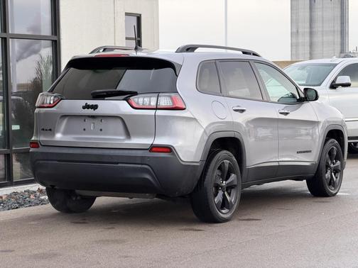 2020 Jeep Cherokee Altitude