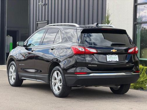 Mosaic Black Metallic 2020 Chevrolet Equinox L