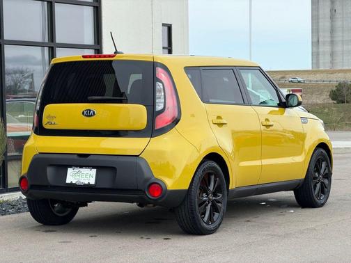 2015 Kia Soul +