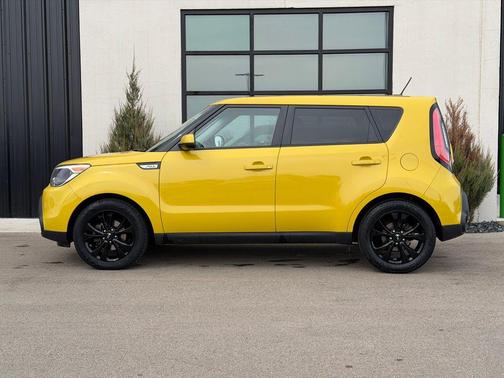 2015 Kia Soul +