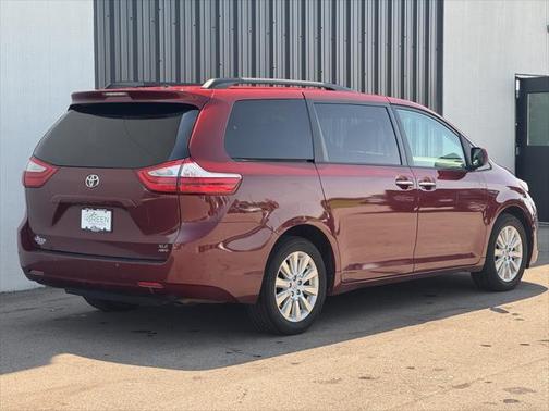 2015 Toyota Sienna SE